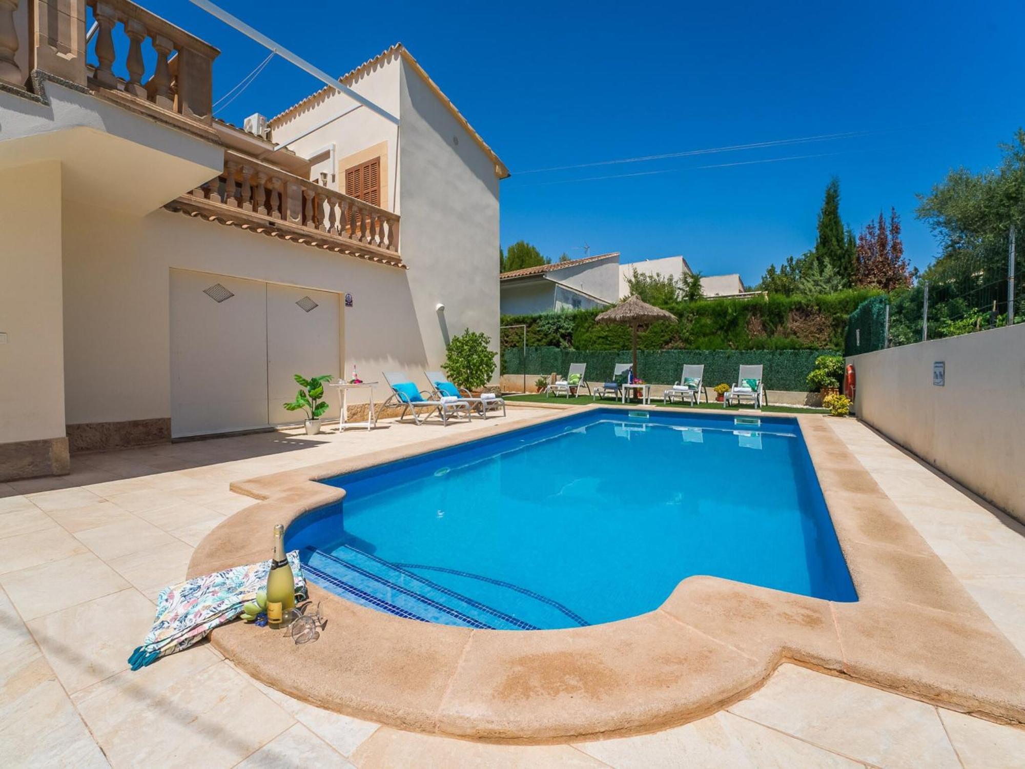 Holiday home In With Pool *